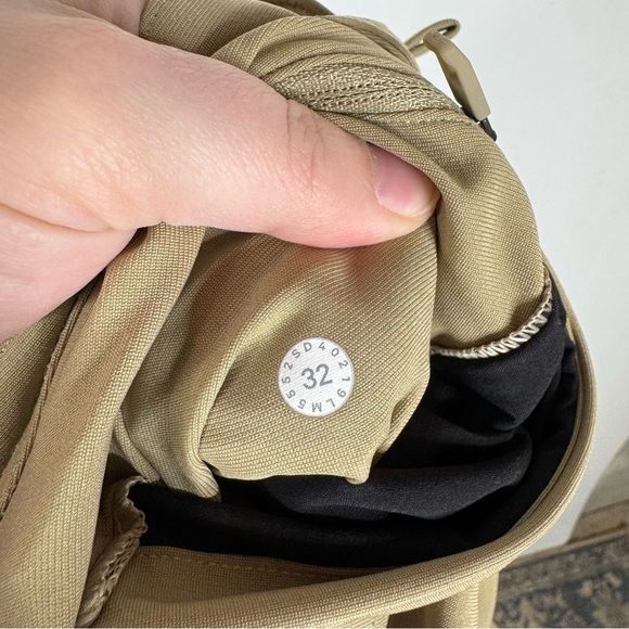 Lululemon ABC Slim *Warpstreme 34" Tofino Sand Size 32 - Picture 6 of 6